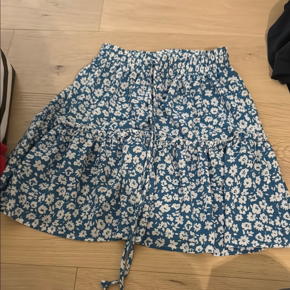 Amazon Essentials Blue Floral Skirt
